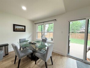 4404 Sarasota Dr in Austin, TX - Building Photo - Building Photo