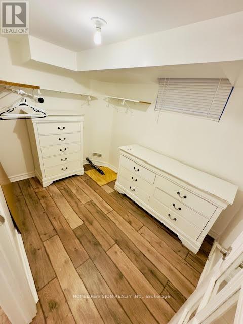165 Torrens Ave in Toronto, ON - Building Photo - Building Photo