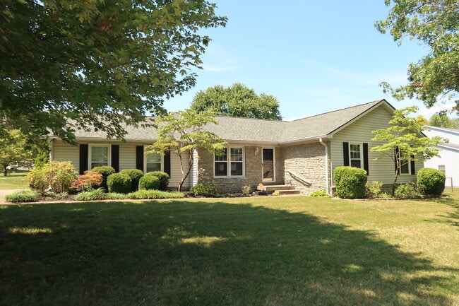 property at 3531 Winthrop Dr