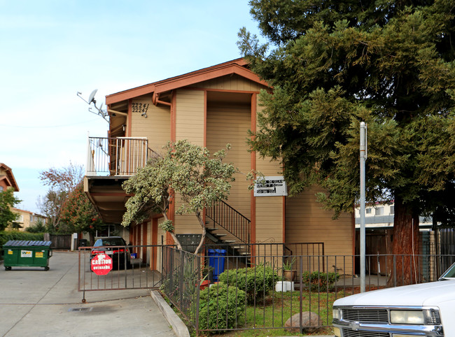 22241-22247 S Garden Ave in Hayward, CA - Foto de edificio - Building Photo