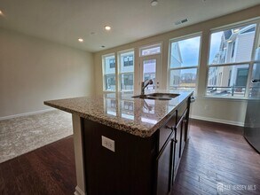 605 Parker Blvd in West Windsor Township, NJ - Building Photo - Building Photo