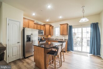 1026 Sithean Way in Glen Burnie, MD - Building Photo - Building Photo