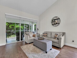 5045 Cedar Springs Dr in Naples, FL - Building Photo - Building Photo