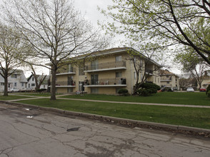 Capitol View Apartments in Lincoln, NE - Foto de edificio - Building Photo