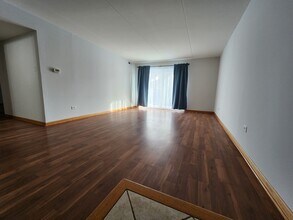 5231 James Ln in Crestwood, IL - Building Photo - Building Photo