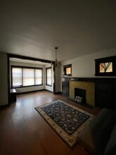 1521 E 67th Pl in Chicago, IL - Building Photo - Interior Photo