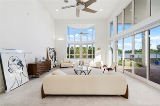 2939 Paddock Ln in Weston, FL - Building Photo - Building Photo