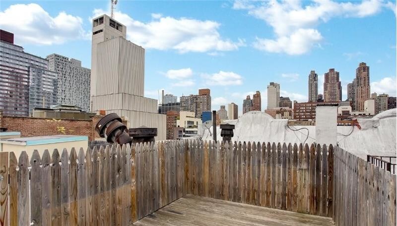 450 W 50th St-Unit -RPH in New York, NY - Building Photo