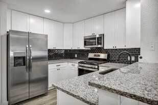 5903 Kevin Kelly Pl in Austin, TX - Building Photo