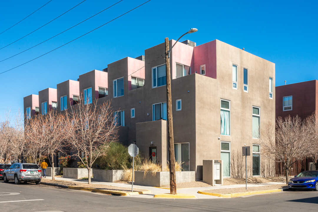 873-895 Silver Ave SW in Albuquerque, NM - Building Photo