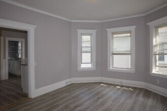 285 Medford St in Somerville, MA - Foto de edificio - Building Photo