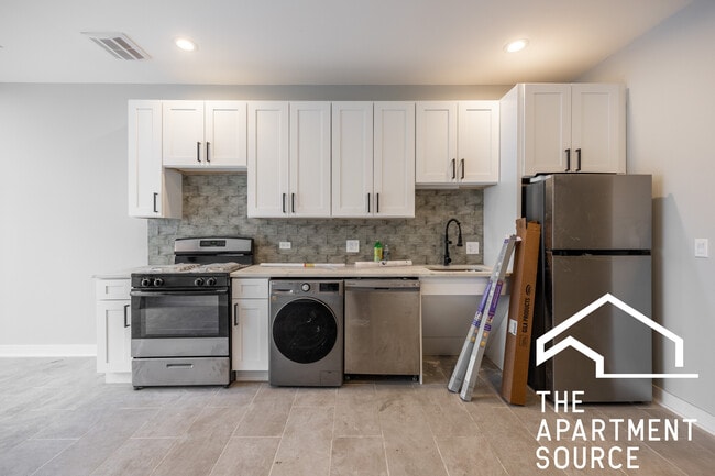 5418 W Belmont Ave in Chicago, IL - Building Photo - Building Photo