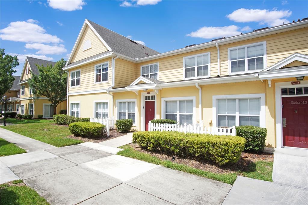 4562 Yellowgold Rd E in Kissimmee, FL - Building Photo