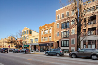 3851 N Southport Ave in Chicago, IL - Foto de edificio - Building Photo