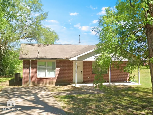 property at 949 Guam St