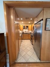 301 Post Rd E in Westport, CT - Foto de edificio - Building Photo