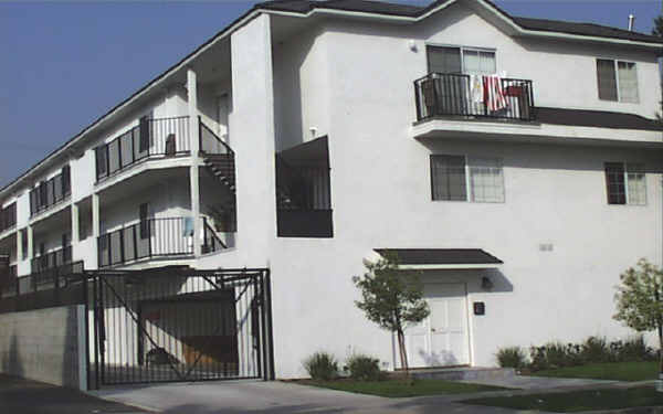 14121 Friar St in Van Nuys, CA - Building Photo - Building Photo