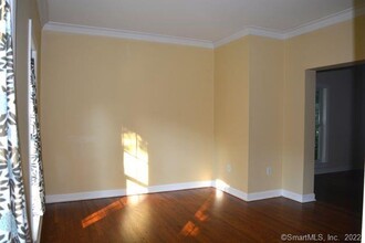 6 Archer Ln in Darien, CT - Building Photo - Building Photo