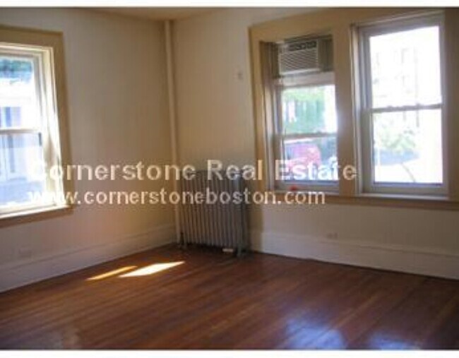 1269 Commonwealth Ave, Unit 4 in Boston, MA - Building Photo - Building Photo
