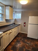 332 W St Joseph St in Easton, PA - Building Photo