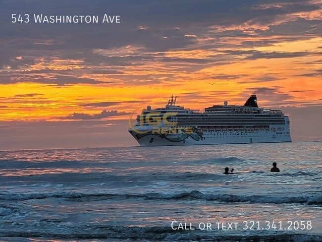 543 Washington Ave in Cape Canaveral, FL - Building Photo - Building Photo