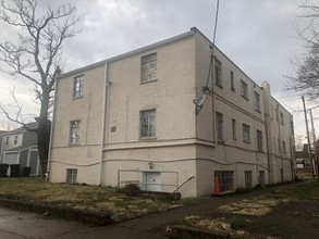 631 Mulberry St in Cincinnati, OH - Foto de edificio - Building Photo