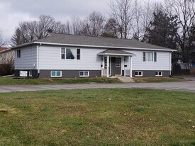 551 S Clark St, Unit 551-551A in Whitewater, WI - Building Photo