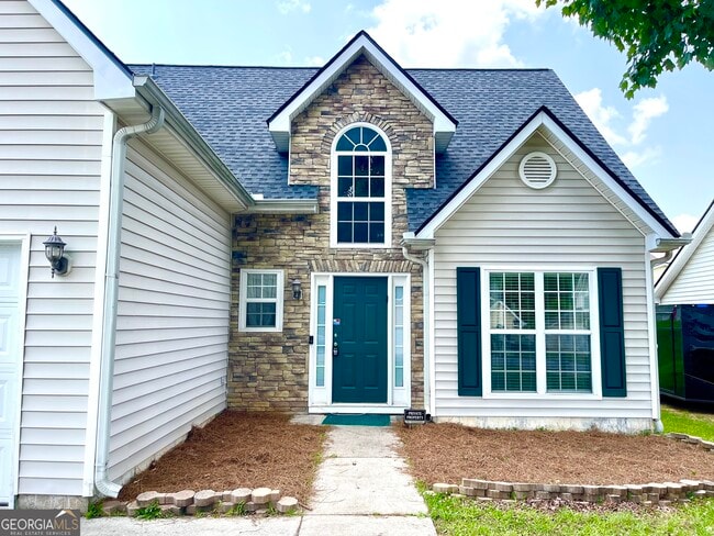 6012 Preserve Pass in Fairburn, GA - Building Photo - Building Photo
