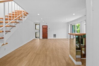 4610 Densmore Ave in Los Angeles, CA - Building Photo - Building Photo