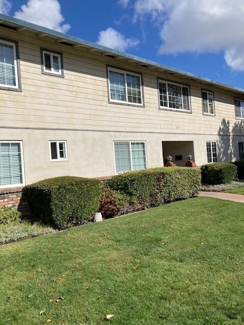 1015 W Olive Ave, Unit 3 in Sunnyvale, CA - Building Photo