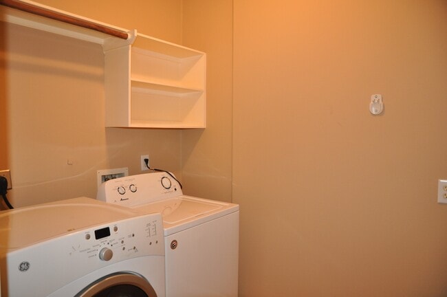 property at 2222 Drake Falls Dr