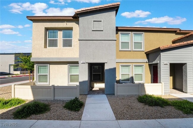 property at 1906 Arietta Pl