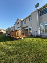 921 Mesa Dr in Lake In The Hills, IL - Building Photo