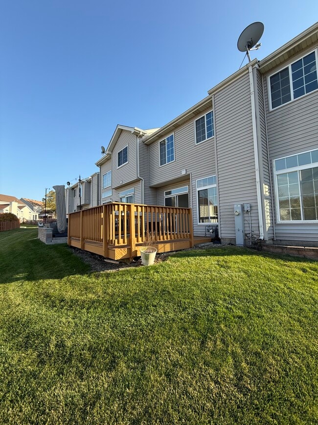 property at 921 Mesa Dr