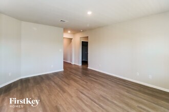 1110 Nashua Square in San Antonio, TX - Building Photo - Building Photo