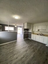 8 Briarcliff Dr in Granite City, IL - Building Photo - Building Photo