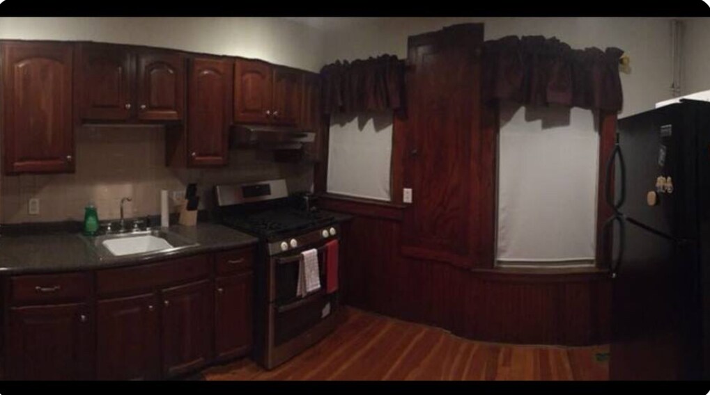 119 Dale St, Unit Dale St in Dedham, MA - Foto de edificio