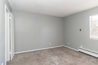 Parkland Pointe in El Paso, TX - Building Photo - Interior Photo