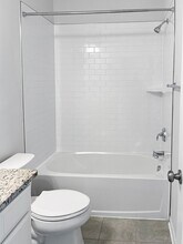 719 McCormick Farm Dr in Glen Allen, VA - Building Photo - Building Photo