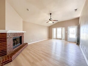 6802 37th St in Lubbock, TX - Building Photo - Building Photo