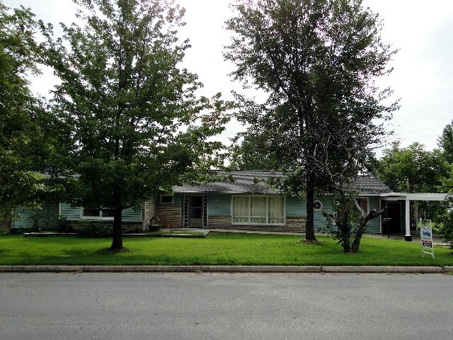 property at 810 Bray Ave