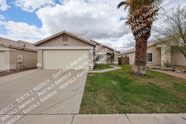 3530 W Sands Dr in Glendale, AZ - Building Photo - Building Photo