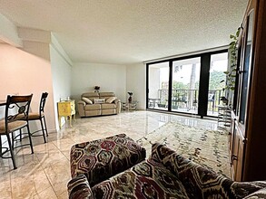 1101 River Reach Dr, Unit #314 NEWLT REDONE in Fort Lauderdale, FL - Building Photo - Building Photo