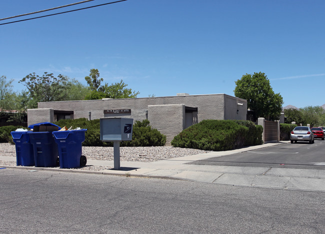 Flower Central Apartments in Tucson, AZ - Building Photo - Building Photo