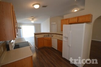 10917 Banyan Wood Way in Riverview, FL - Building Photo - Building Photo