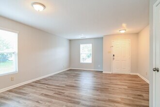 13921 Lawrence Farm Ln in Charlotte, NC - Building Photo - Building Photo