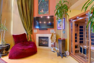 3960 Adeline St in Emeryville, CA - Building Photo - Building Photo