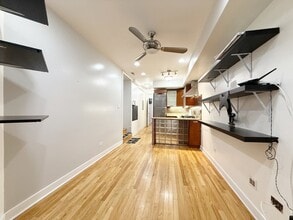 3918 N Kedvale Ave in Chicago, IL - Building Photo - Building Photo