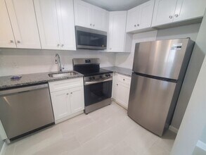 10 Copeland St, Unit 402 in Quincy, MA - Building Photo - Building Photo