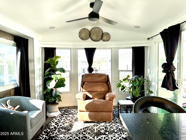 8700 E University Dr in Mesa, AZ - Building Photo - Building Photo